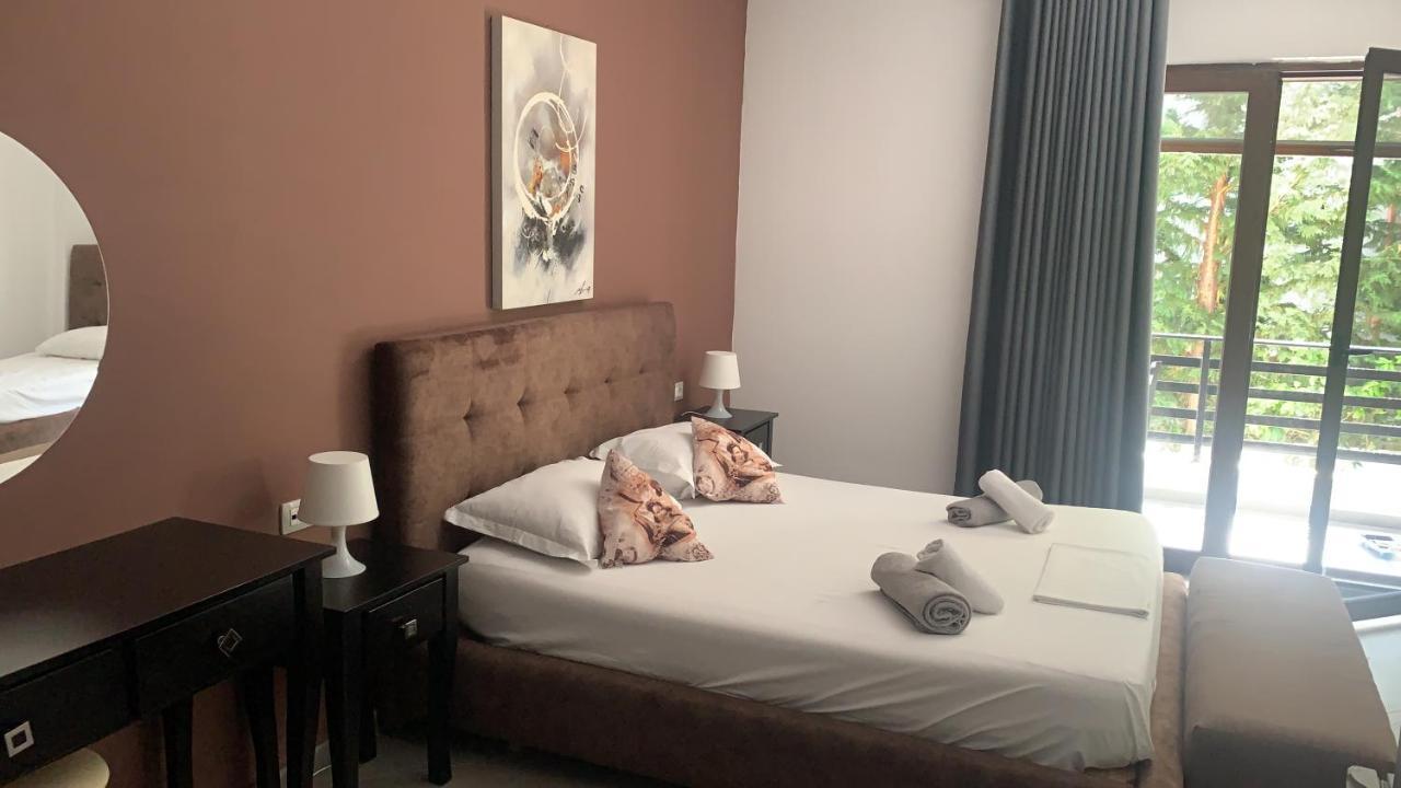Hotel Natali Дхерми Экстерьер фото