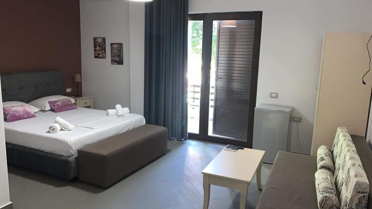 Hotel Natali Дхерми Экстерьер фото