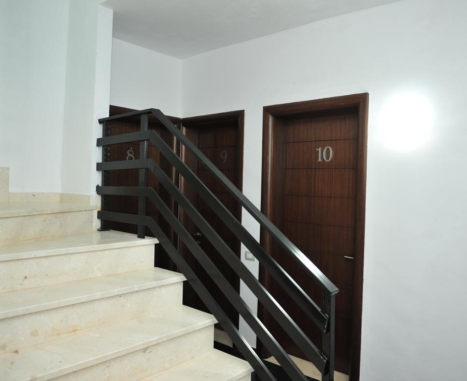 Hotel Natali Дхерми Экстерьер фото